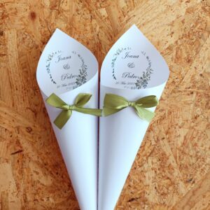 Cones de Pétalas Monograma